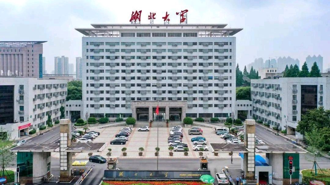 争取武汉高校在麻城设立分校，尽快结束麻城没有大学的历史