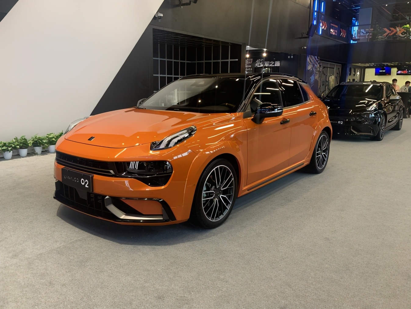 领克02 hatchback正式上市,百公里加速6.2秒