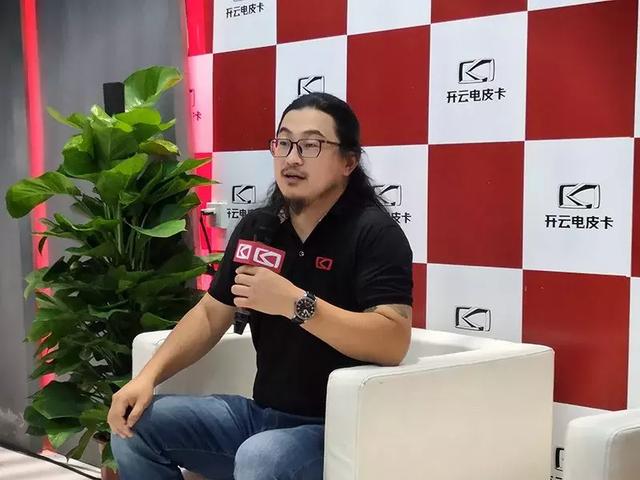 烂摊子留给美团王兴，用摩拜套现15亿完美退场，胡玮炜有多精明？