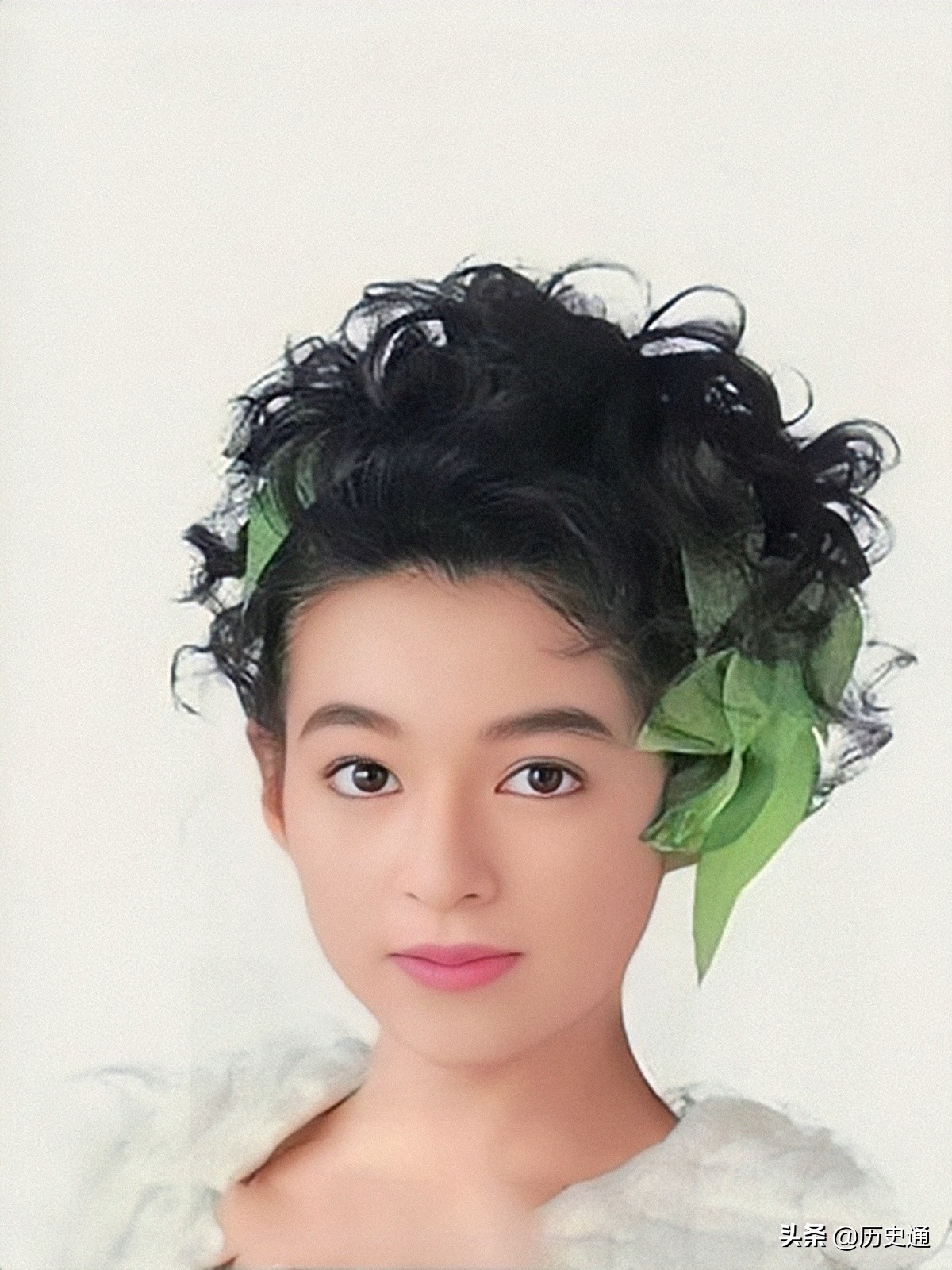 影坛女神情定幽默丑男，难获幸福，人到中年，告别过去，追求自我