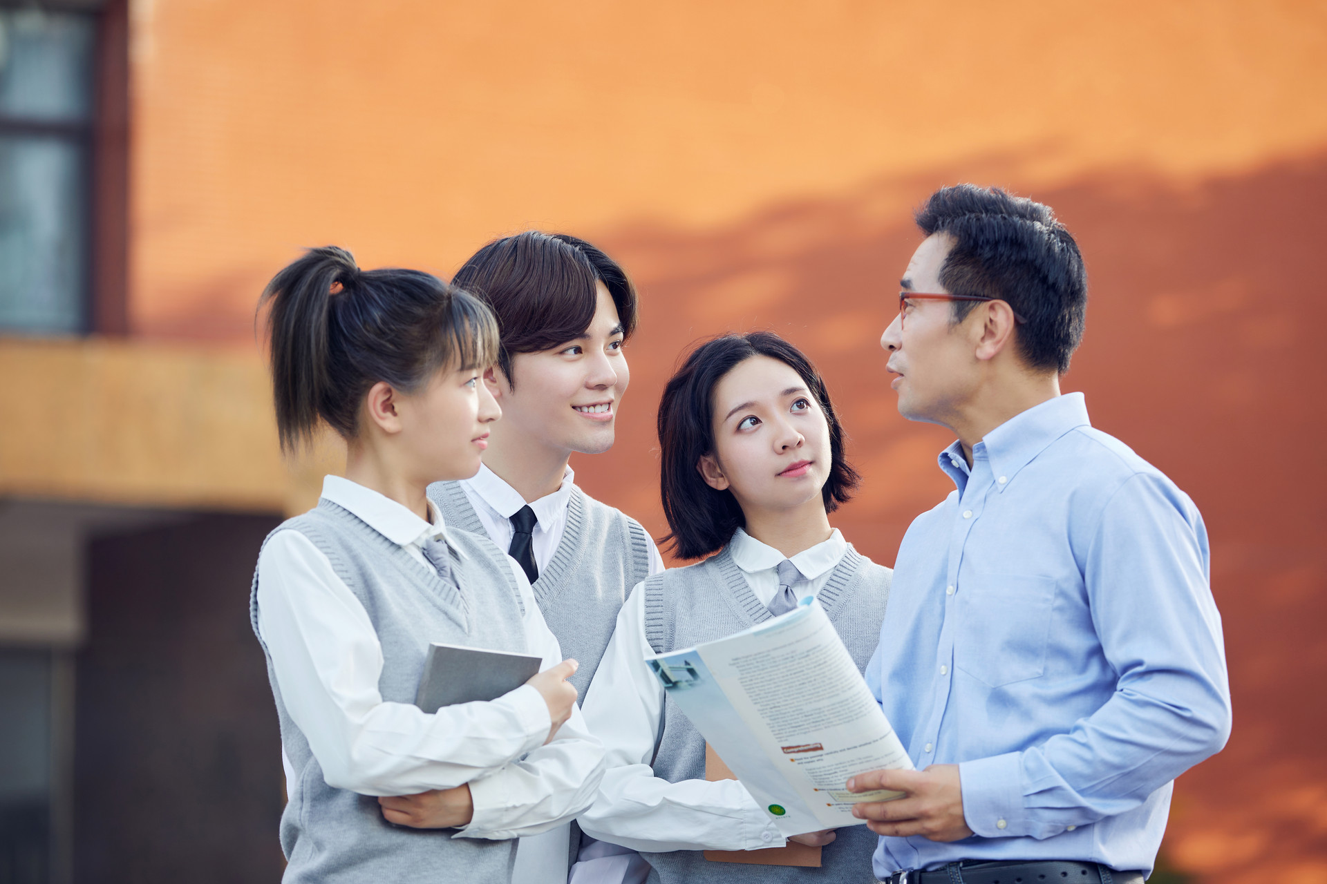 孩子不爱学习、成绩不好，无计可施？不妨求助老师，这不是废话