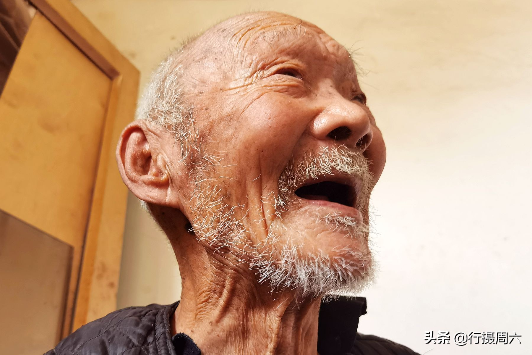 山西102岁老人生活习惯特别，无养生经验，一辈子没进过医院