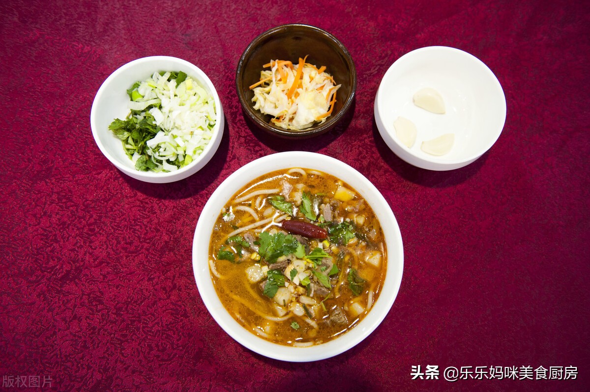 陕西最具地方特色的8碗面，你吃过几种？有你家乡的面上榜吗？