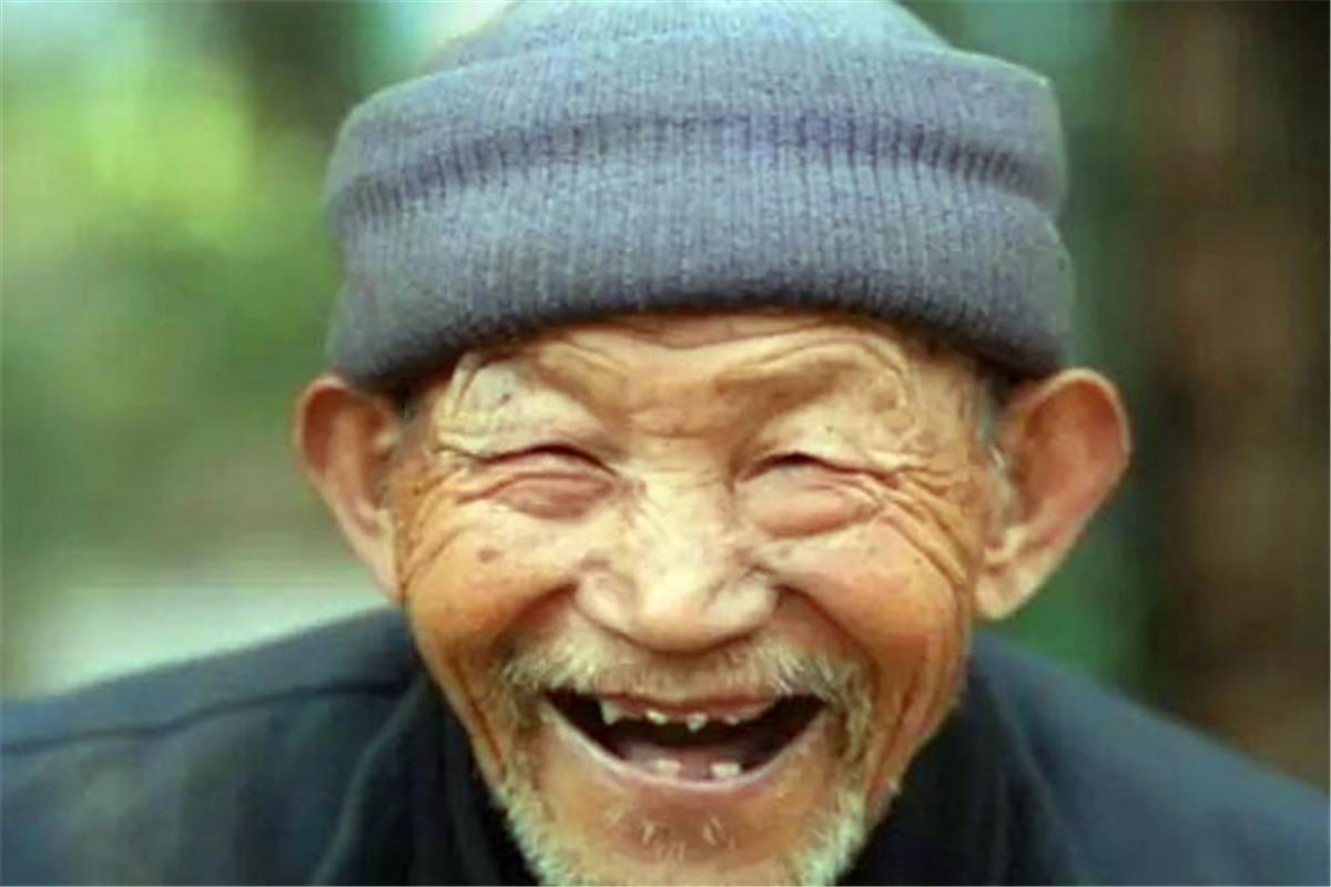 老人搞笑图片大全中国图片