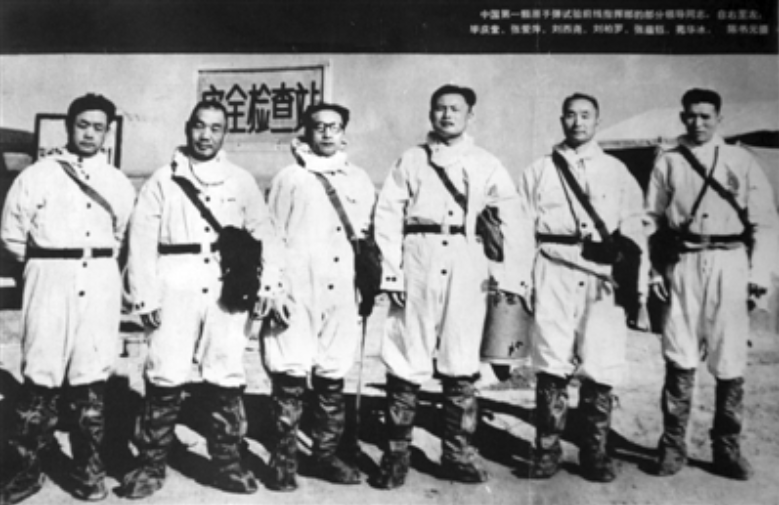 77年邓小平恢复高考，教育部部长刘西尧却不准儿子参加：你得避嫌