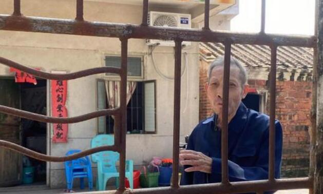 好消息！全红婵爷爷现状曝光：身体康复出院，平时在家看电视