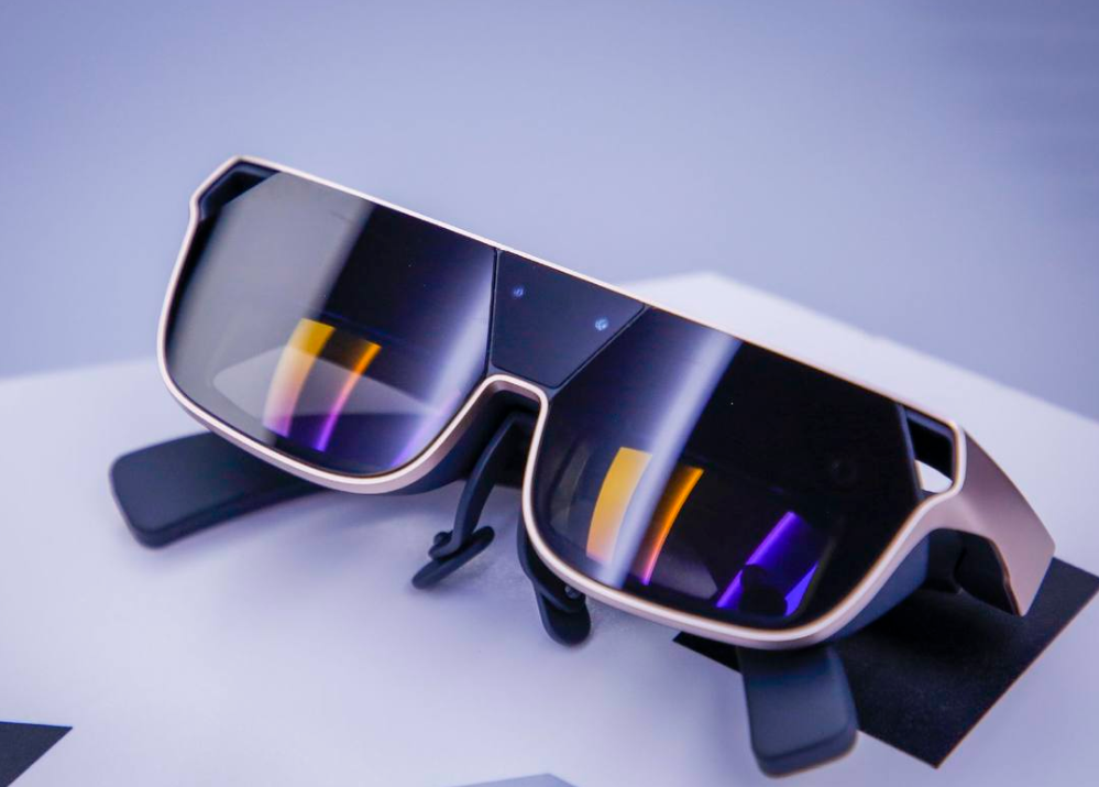 布局未来科技形态，OPPO发布三款概念产品、两大技术系统