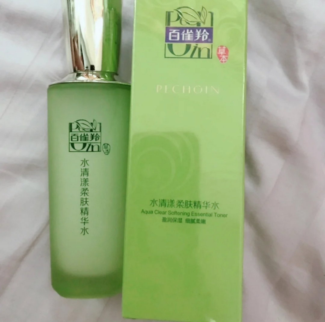 受欢迎国货水乳榜单：佰草集贵但不是最好用，百雀羚保湿效果好