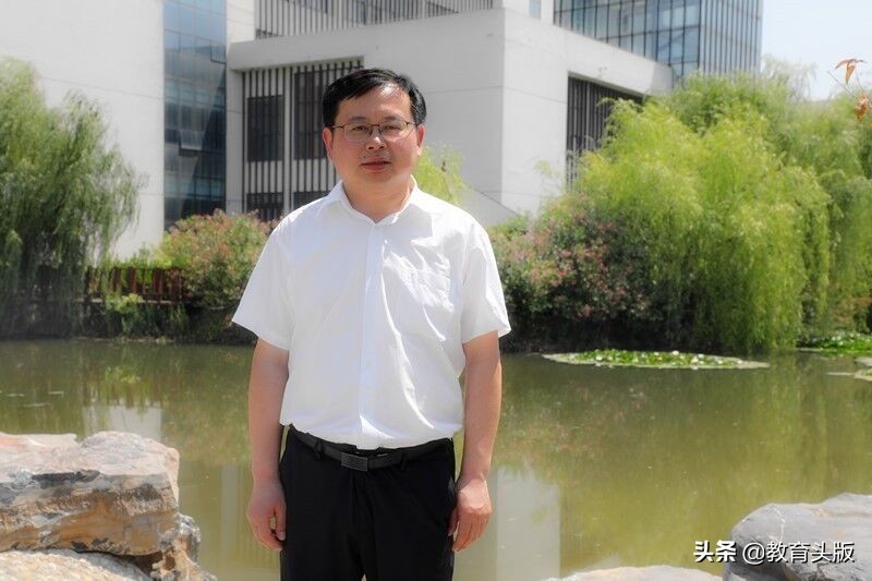 这所高中不仅家长们争着上，同时还是合肥教育界的“黄埔军校”