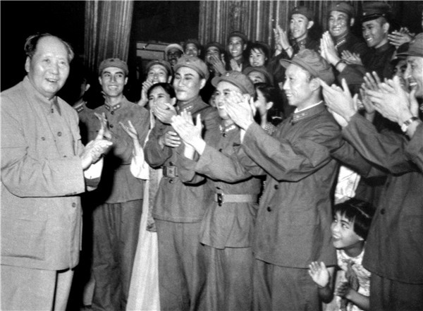 妇产科主任金茂岳为江青接生，毛主席叮嘱道：不需要对她特殊照顾