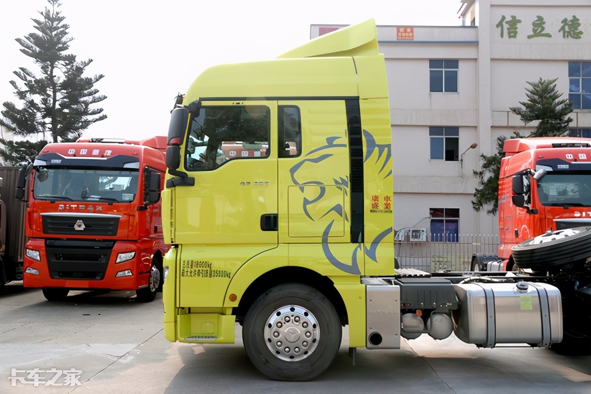 杉德卡汽车牵引车图片(全身) - 四帝国车市