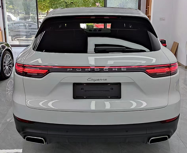 体验保时捷卡宴：外观简约，内饰奢华到夸张，动力是真“猛”