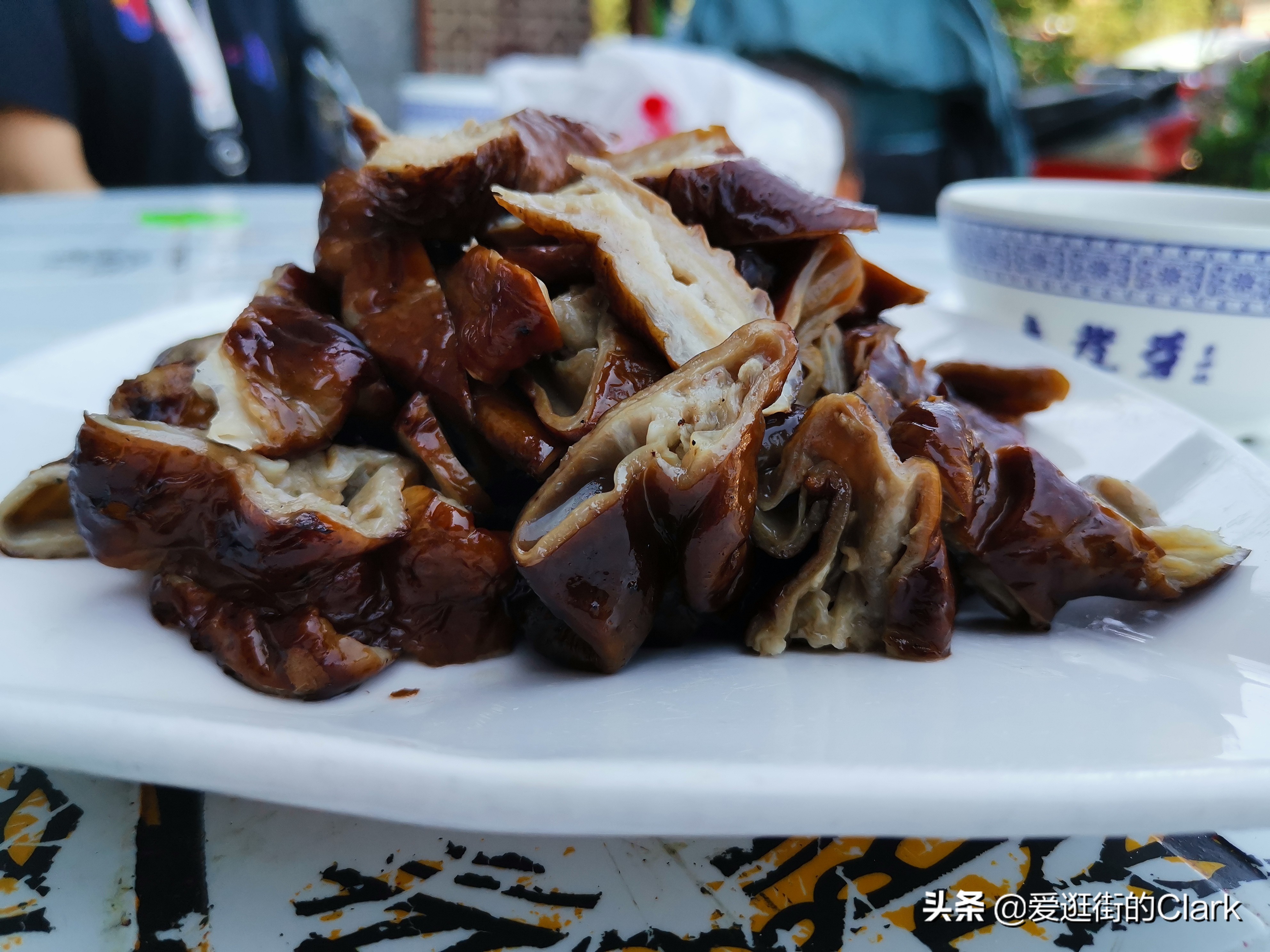 这家科技路上的葫芦头店，为什么被城中村包围着却依然卖的这么贵