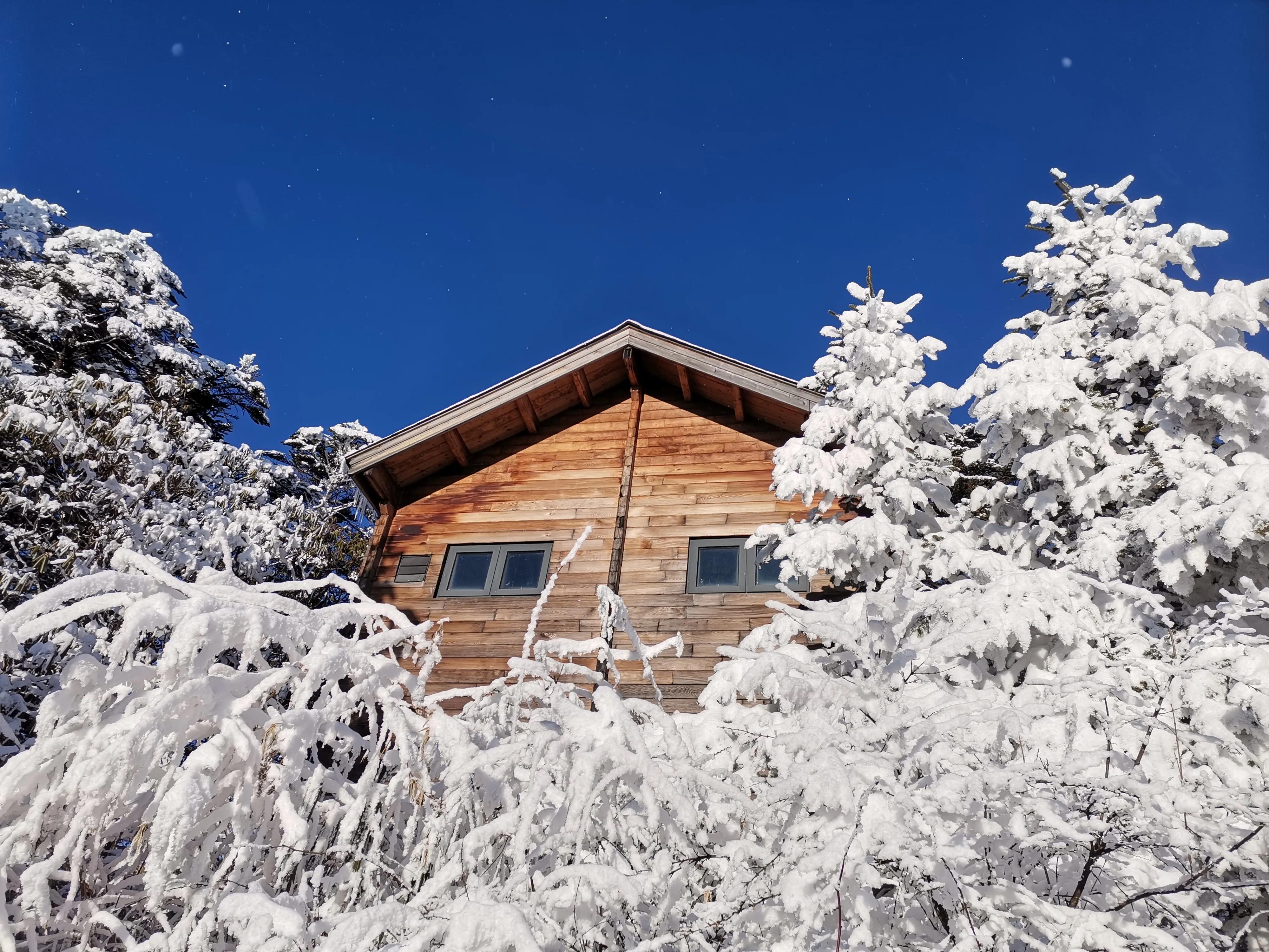 走近杜甫笔下的西岭雪山