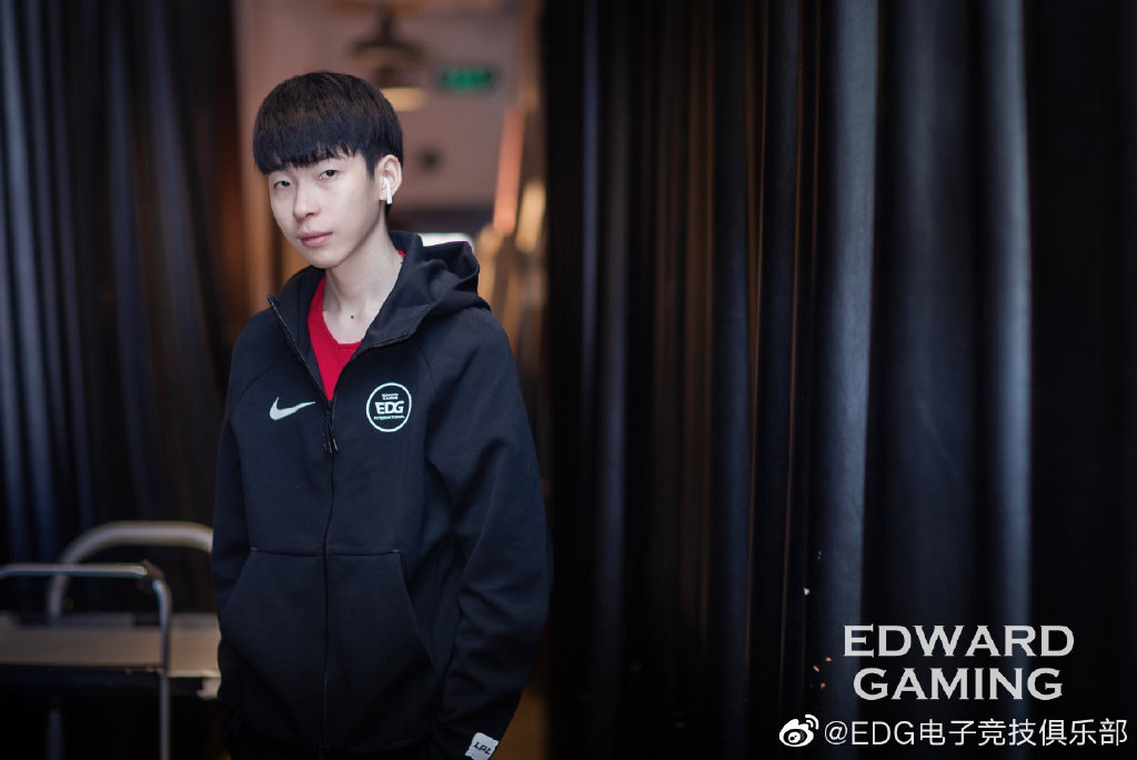 英雄联盟：LPL职业选手的比赛ID含义及背后故事大揭秘（EDG篇）