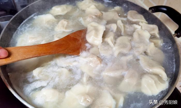 牛肉餡餃子的做法,