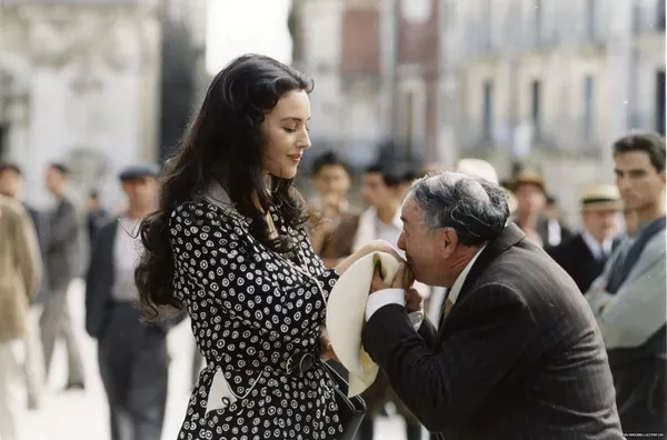 黄皮素颜都能用的5支口红，mac豆沙色绝了，你pick了吗？