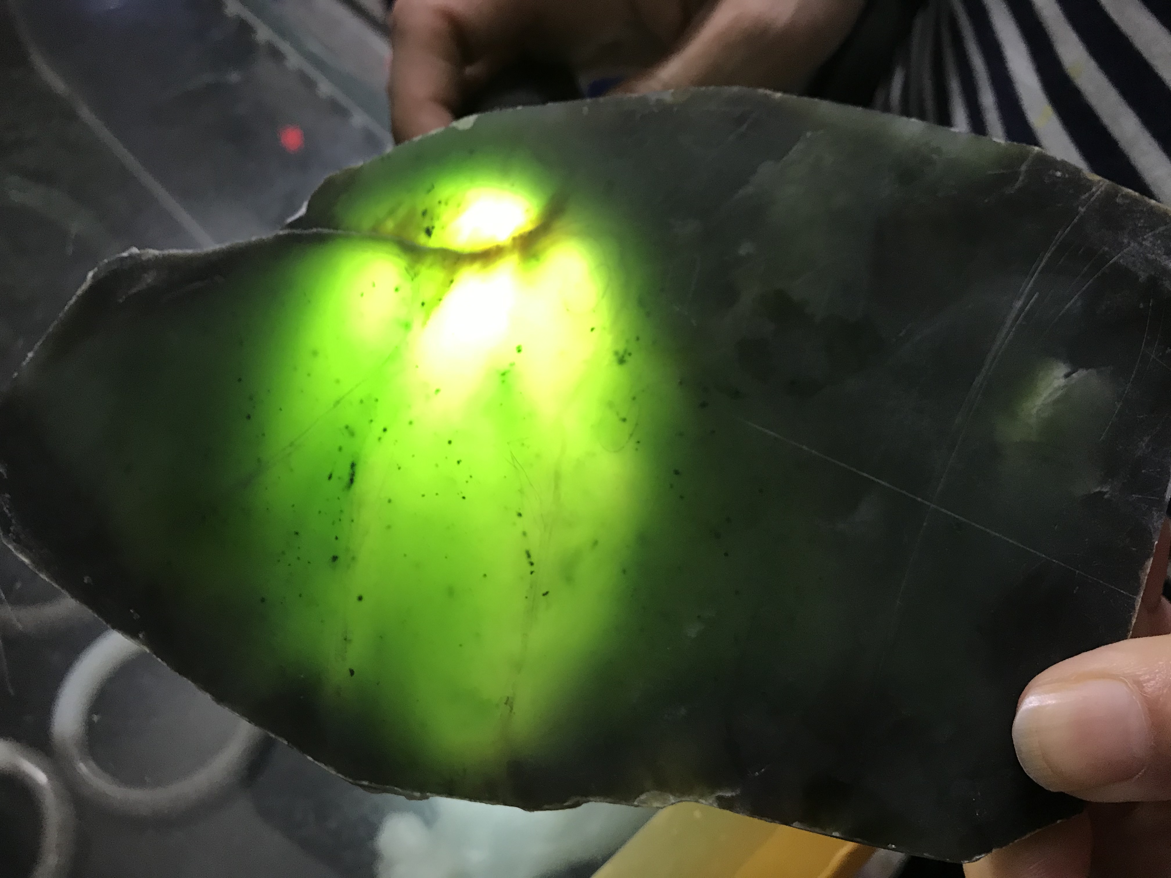 阿富汗玉值钱吗(阿富汗玉是什么玉)-骁龙网