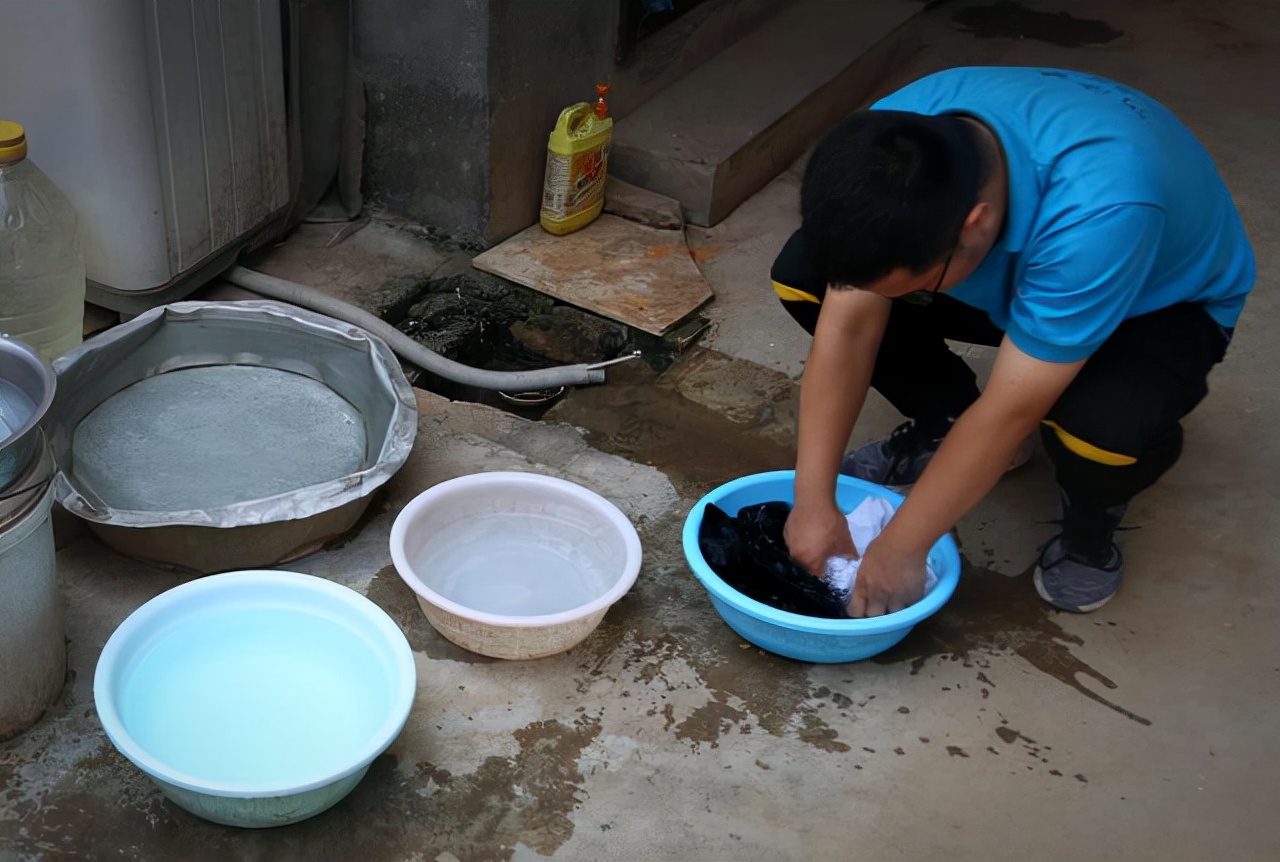 河南农村娃高考裸分700分上清华，父亲奖励一碗10元的牛肉汤庆祝