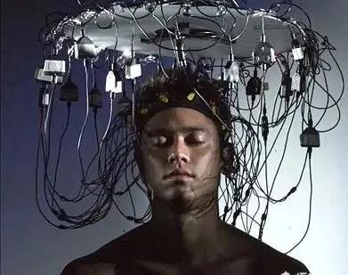 我们睡觉时，为何总会做些乱七八糟的梦？