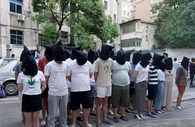 上征信的高利贷，逃废债的年轻人