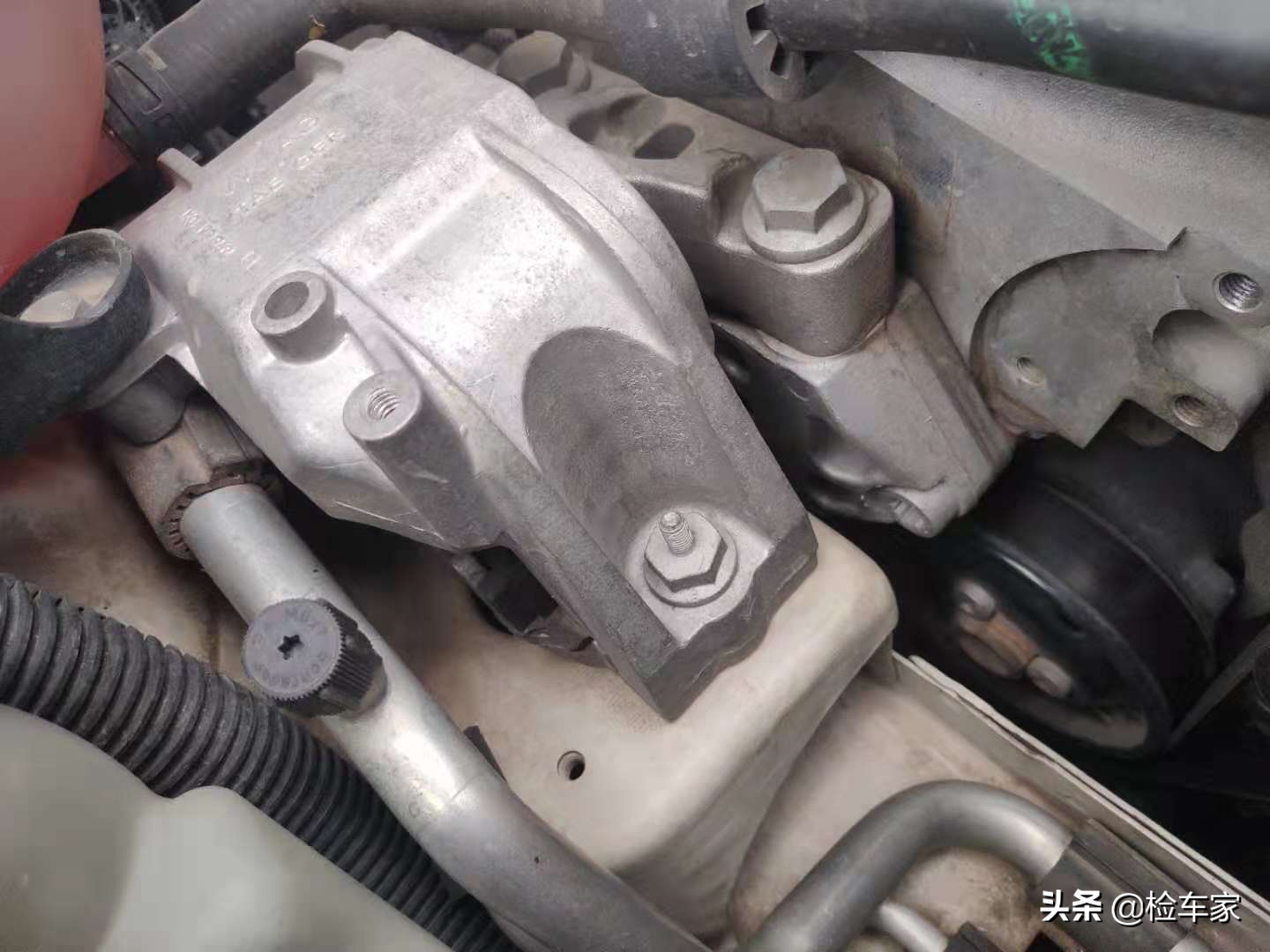 进口大众CC新车落地58万、二手只要12万。谁说的大众保值率高？