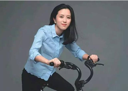烂摊子留给美团王兴，用摩拜套现15亿完美退场，胡玮炜有多精明？