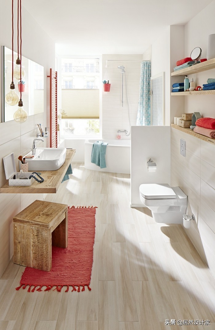#浴室设计案例#看完这些实拍照片，才知道卫生间用木纹砖这么美
