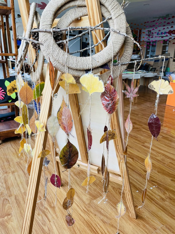 幼儿园环创:多姿多彩的秋天