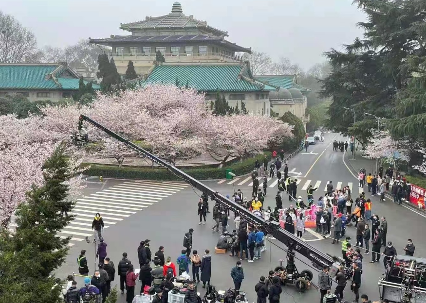 699分学霸给学渣当群演？南大学生告诉你，什么才是高素质大学生