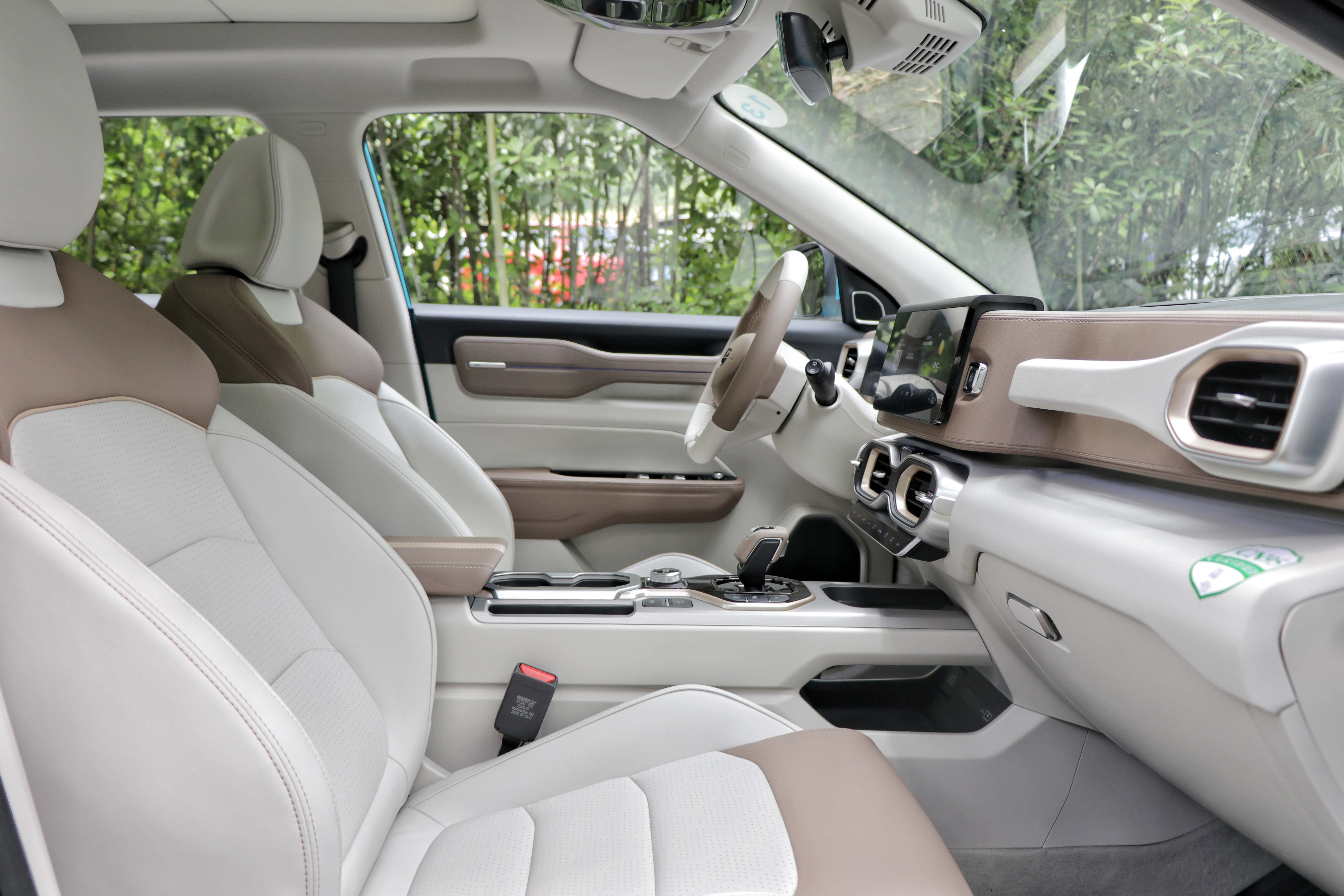 科学怪人的脸，居家男人的心，试驾吉利ICON