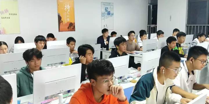 程序员的工作压力,真有传说中那么大?