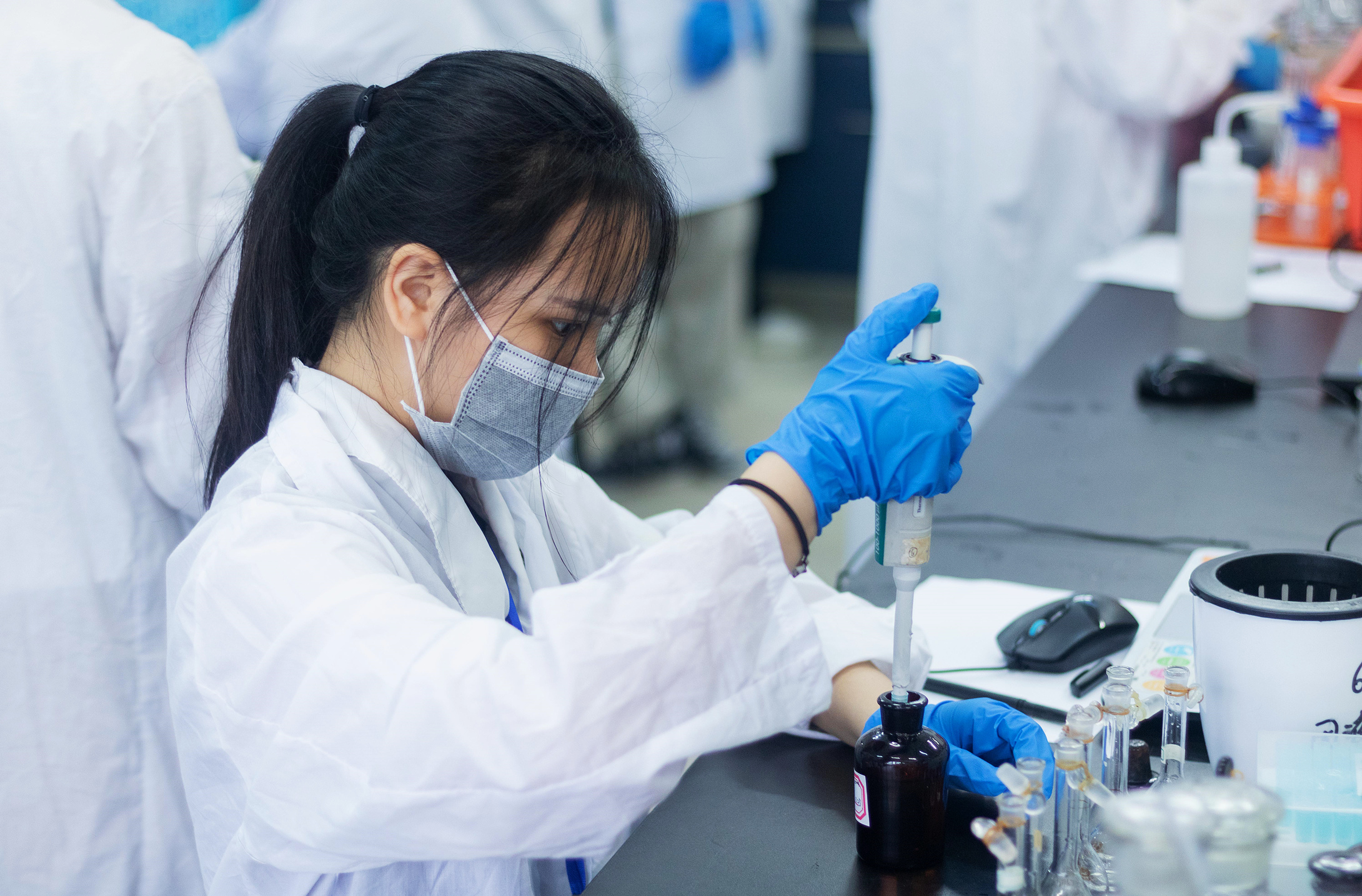 西北大学23岁硕士坠亡，父亲公开发声：孩子的死和两名导师有关系