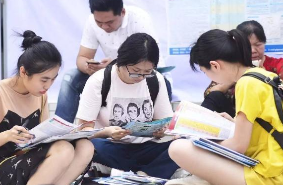 职业技术学院和高等专科学校有啥区别？差距有点大，考生别选错