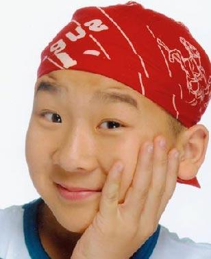 7岁走红3上春晚,让吴孟达靳东做配,"小叮当"如今怎么样了?