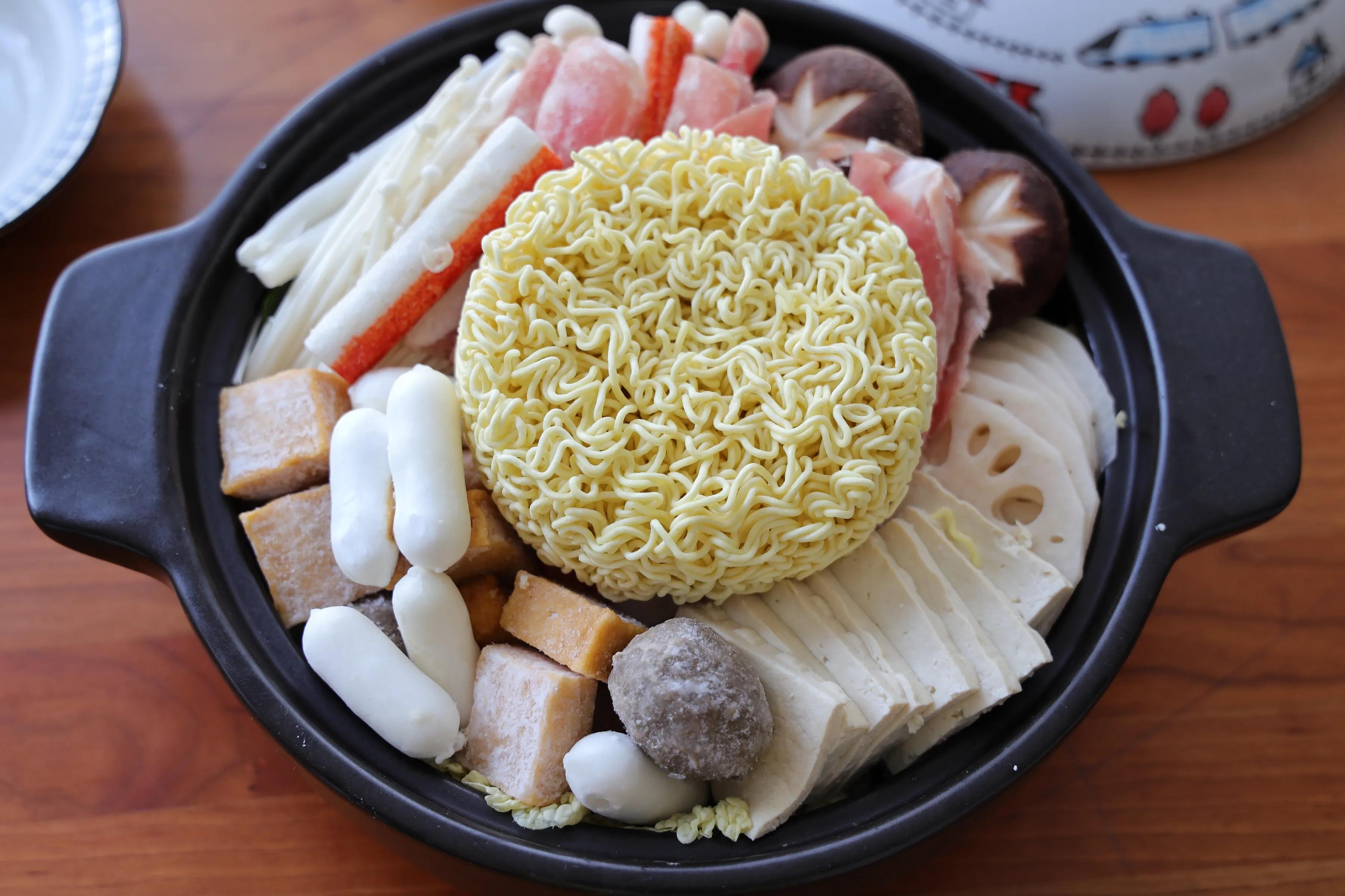 冬天别涮火锅，试试部队火锅，有肉有菜有面条，好吃又暖和，超棒