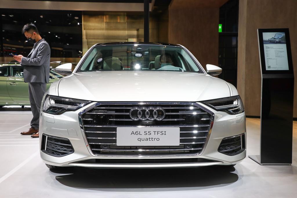 奥迪A6L 55TFSI——拒绝油腻，中大型行政轿车应该有的样子它都有