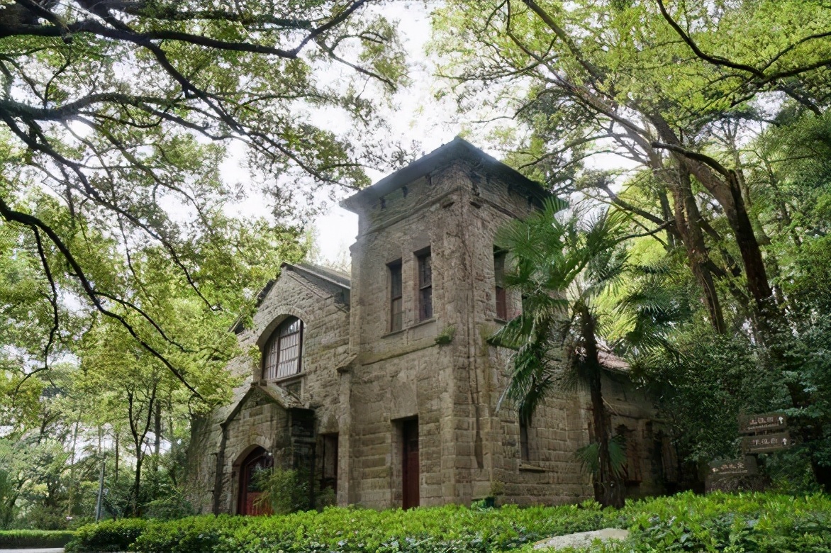 浙江大学发布考研复试名单，最低分399？网友：没了信心