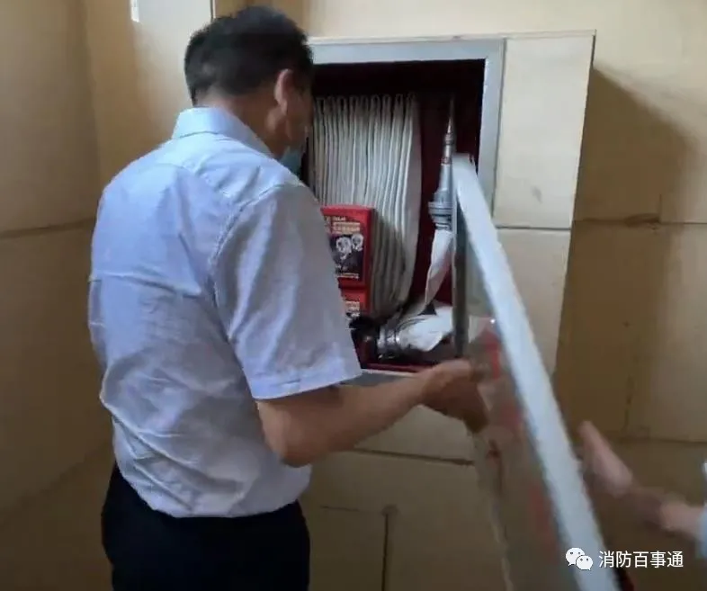 人民至上,生命至上!普及安全,关注安全!阜阳市安全生产协会宣!(170)(图8) 国务院安委会暗访:消防控制室三个值班员啥也不会,没培训过