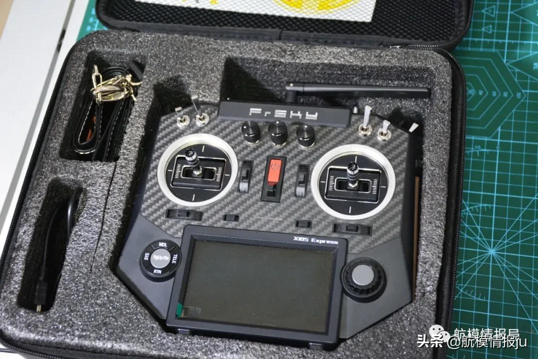 航模测评，睿思凯X10S EXPRESS国产高端遥控器长测