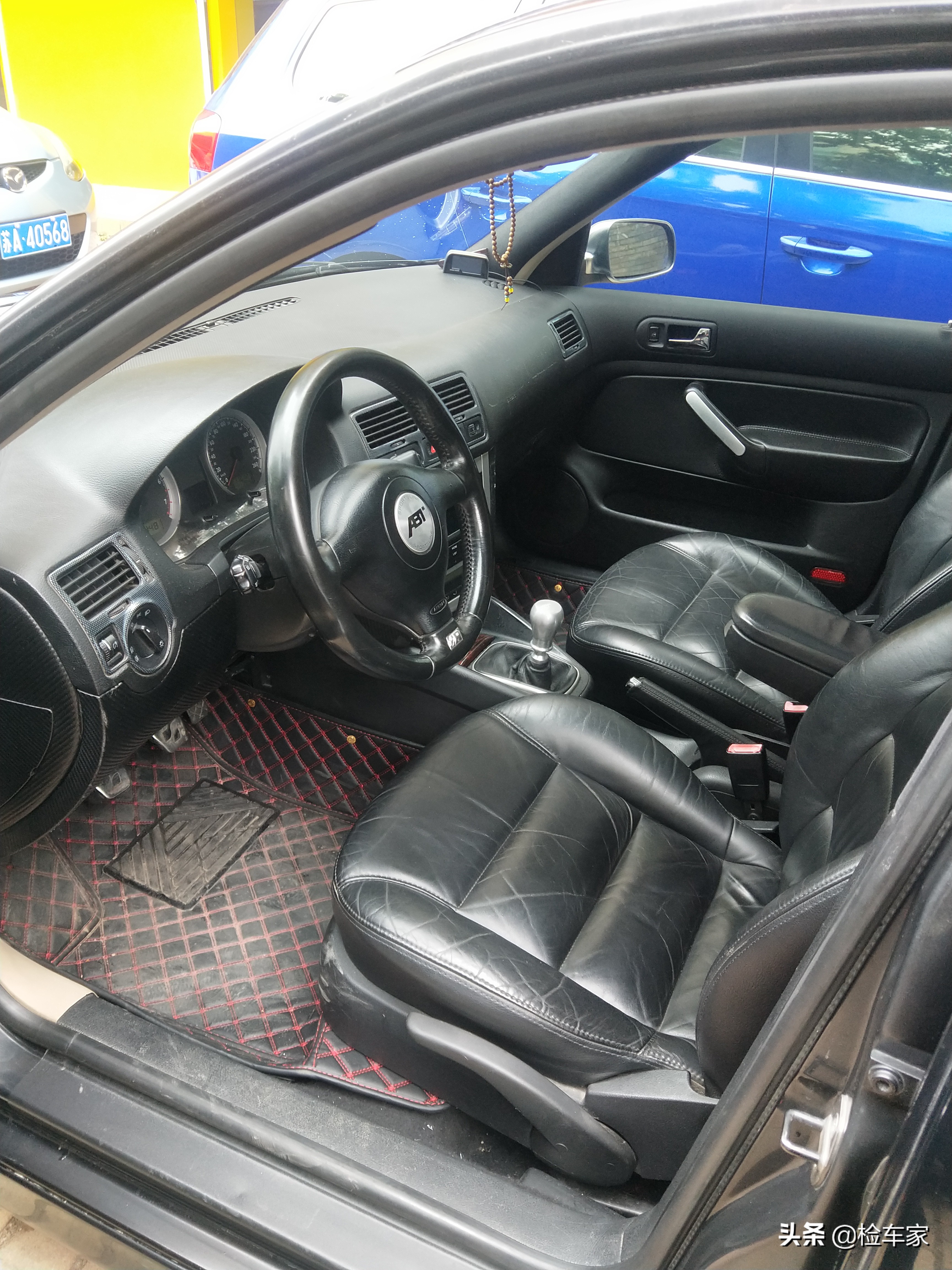 3万买辆气囊炸过的宝来R值不值？网友：带尾翼的大众车惹不起