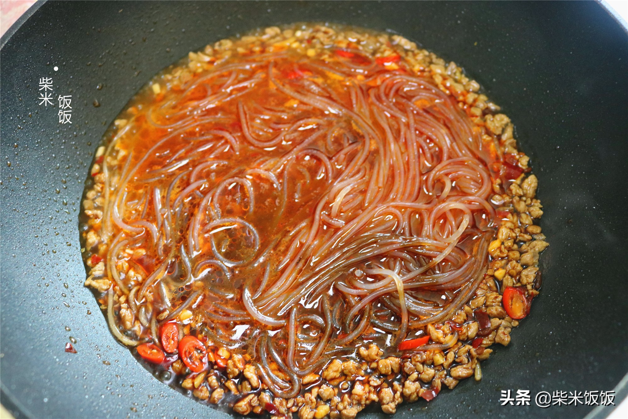 粉条的神仙吃法，滋味鲜香，炖上一碗，好吃得连汤也不剩