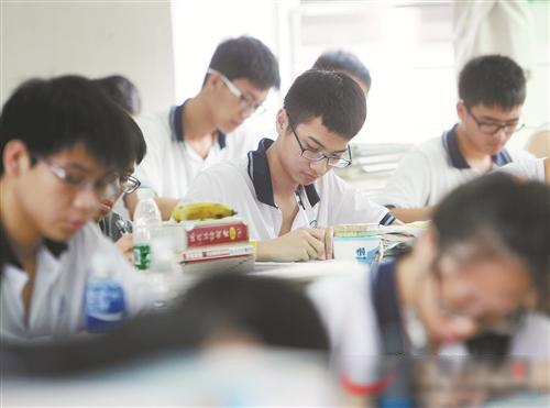 “大专生”是不是大学生？答案不太好听，专科生要看清自己