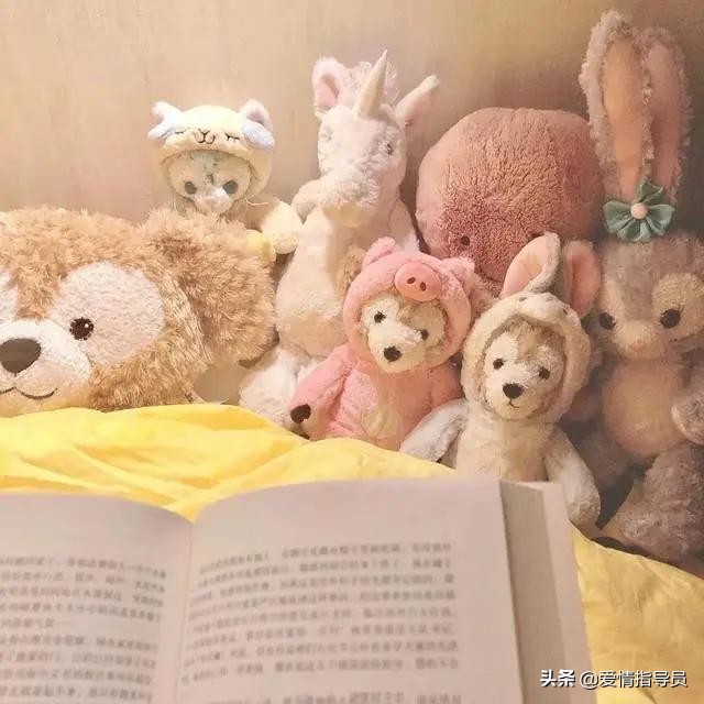 调查发现：能勾起附近女生兴趣的万能方法