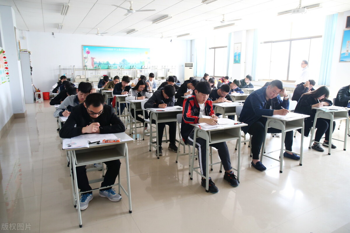 这5所省属的大学值得关注，学生毕业就是公务员，记得收藏关注