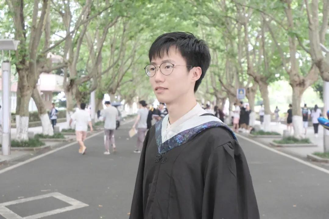 学霸寝室 | 5个985、211，1个进入世界500强电子企业