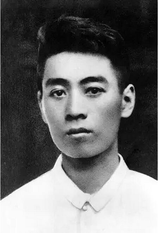 十大元帅1930年谁的级别最高：贺龙第三，徐向前第七，叶剑英垫底