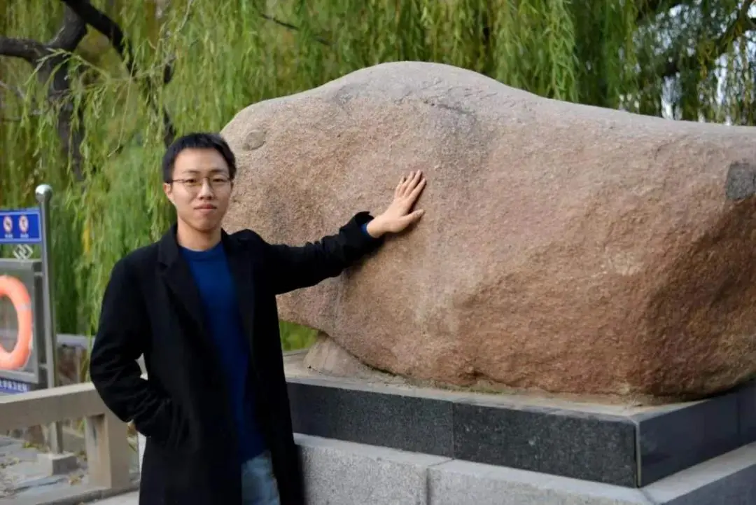 颜值+实力！这11位学霸大神：4年前考入同所大学，如今全部保送清华、北大！