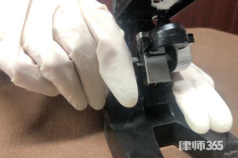 笔迹上可以鉴定出书写的时间吗？