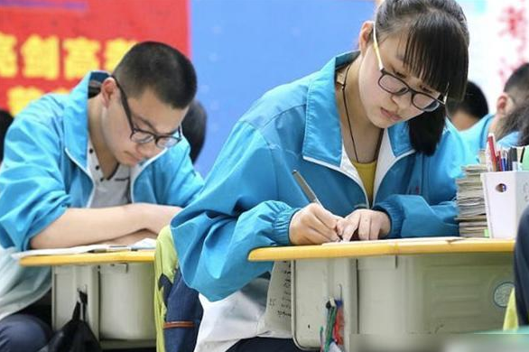 大学和学院有什么差别？很多人不了解，具体差距不止一点点